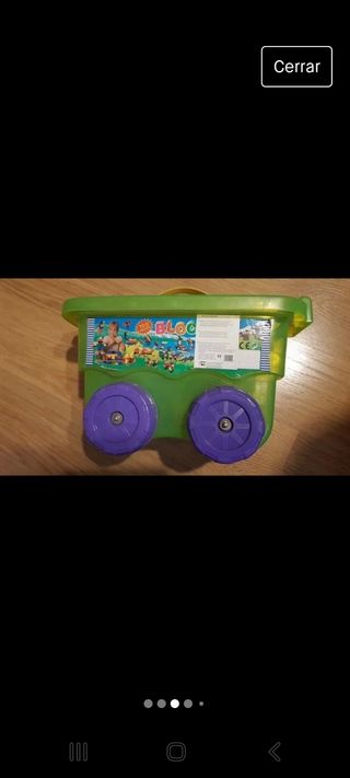 Carrito con 108 piezas de construcción