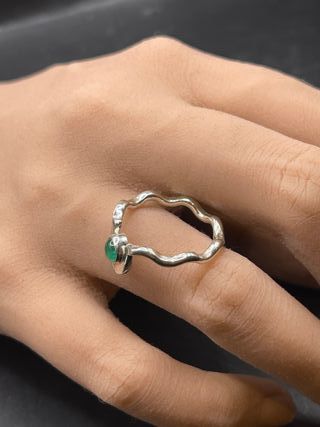 Anillo plata y esmeralda