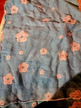 Foulard o pareo azul flores grande