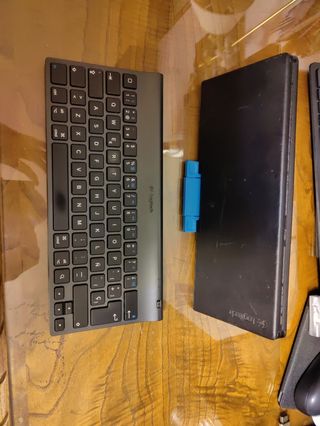 Teclado inalámbrico - Logitech