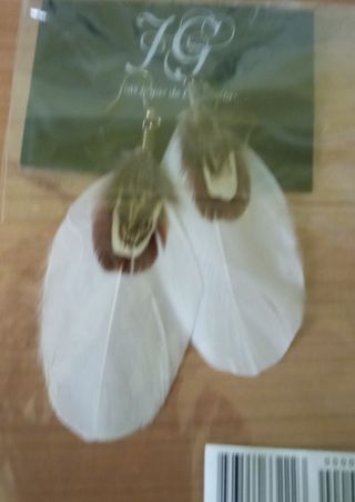 10 Pendientes de plumas, nuevos 