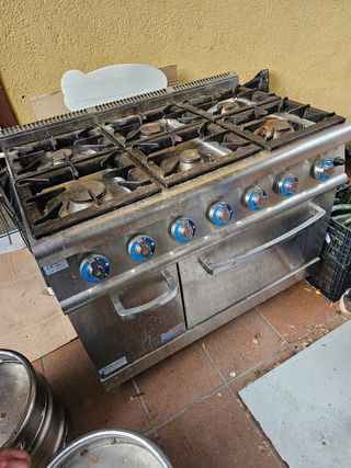 631213000 deja wasap cocina industrial con horno