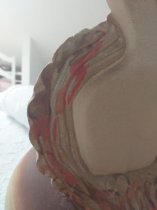 Escultura de barro hecho a mano