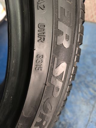245/45R19 102V Dunlop