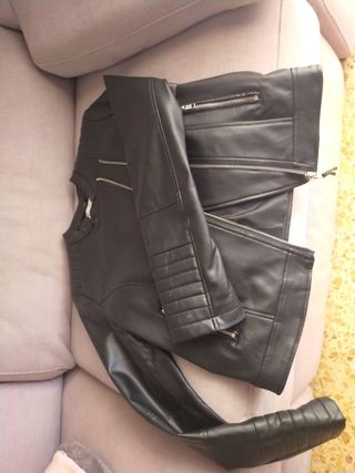Cazadora piel negra