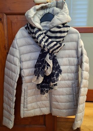 Plumifero fino gris+regalo fular