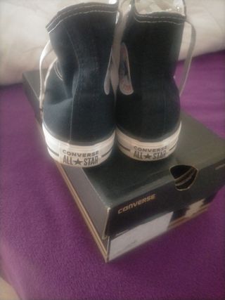 Converse bota