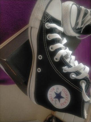 Converse bota