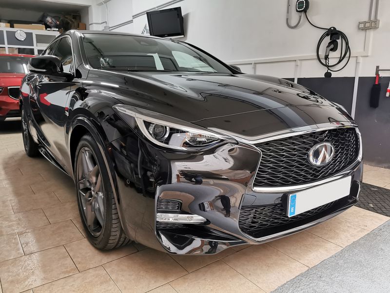 Infiniti Q30 2019 - foto 1