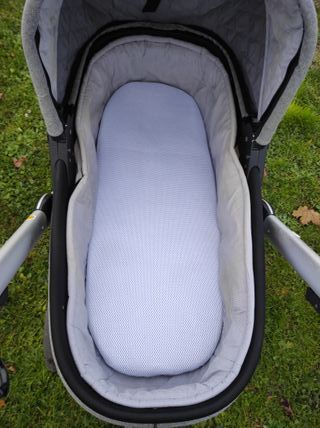 Silla de paseo Mutsy Igo + Capazo