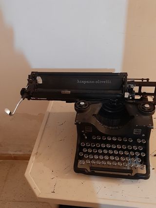Maquina de escribir vintage año 30