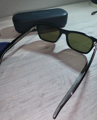 GAFAS DE SOL HOMBRE TOMY HILFILGER