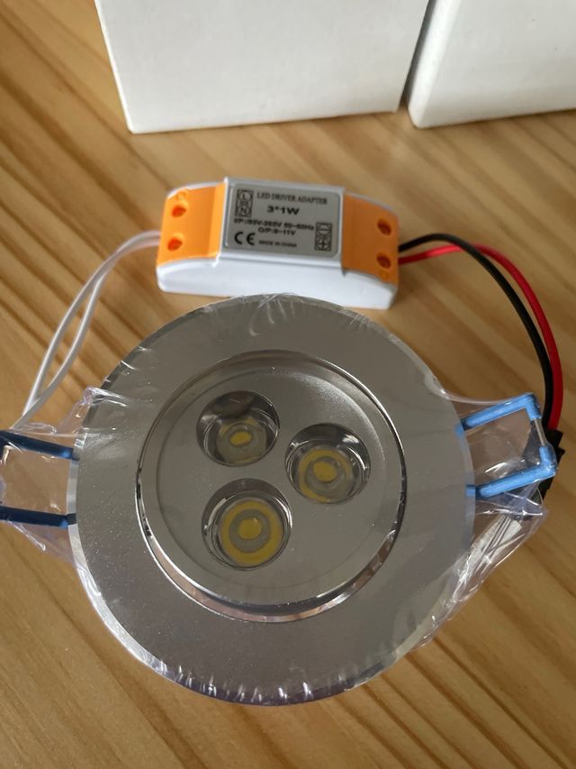 4 Alogenos led nuevos 