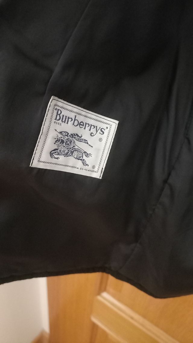 Chaqueta Burberry negra t. 44