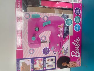 maquina coser Barbie