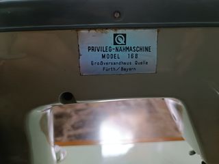 Máquina de coser privileg
