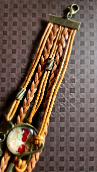 Pulsera de piel