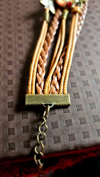 Pulsera de piel