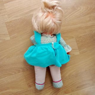 Muñeca antigua Tragoncin