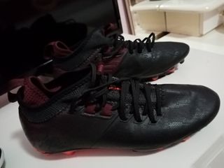 Botas de fulbol con tacos