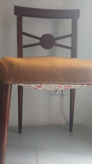 6 sillas de castaño