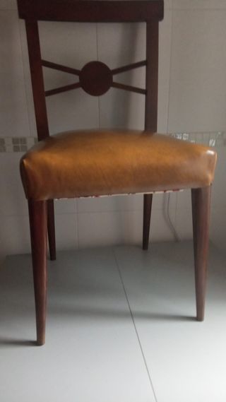 6 sillas de castaño