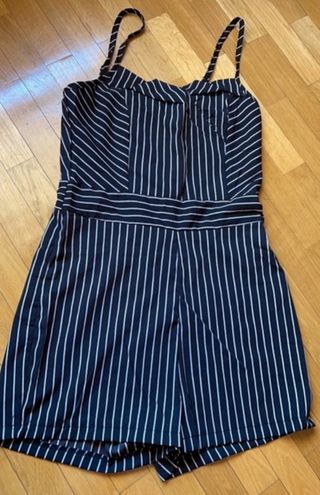 Mono de rayas negro corto