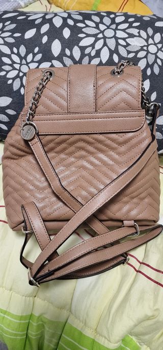 Mochila guess