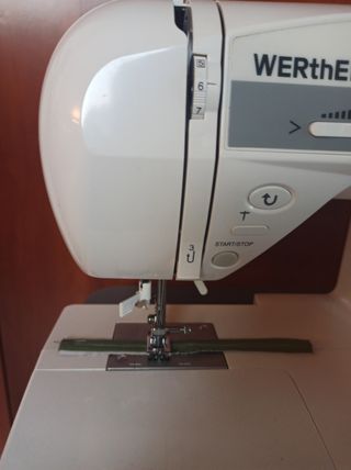 Máquina de coser eléctrica