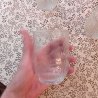 Conjunto de 5 vasos pequeños y 2 grandes