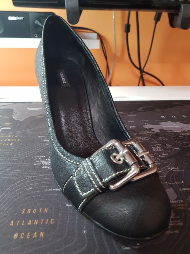 Zapatos de salón Lola Cruz-Talla 38