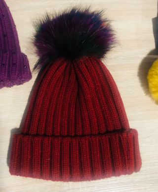lote de gorros nuevos