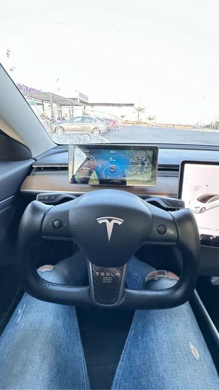 volante yoke tesla