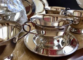 SET DE 6 TAZAS Y PLATOS PLATA