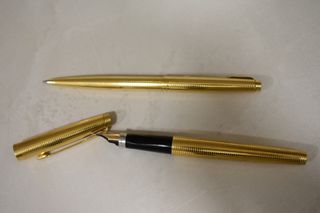 Pluma y bolígrafo Parker