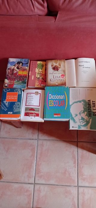 Se venden estos libros económicos