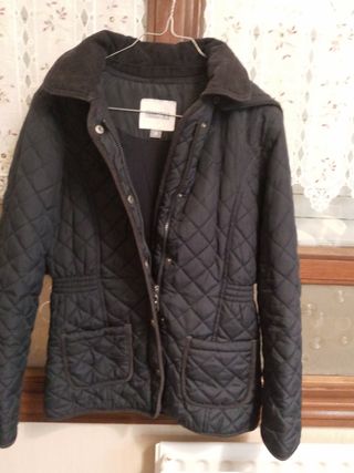 Abrigo colegio niña