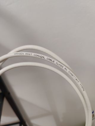 Cable coaxial antena