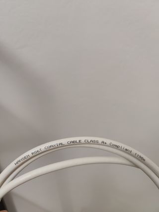 Cable coaxial antena