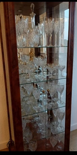 Cristalería Florencia con mueble Nuevo