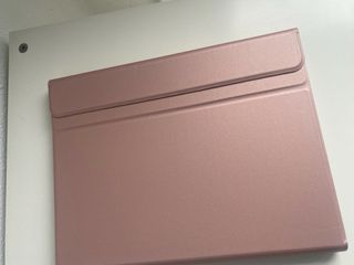 Funda con teclado iPad 10,5"