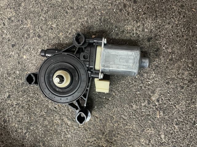 Motor ventanilla Octavia 3
