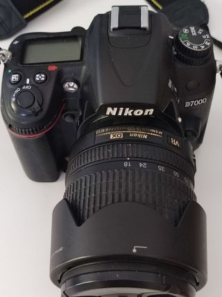 Cámara digital réflex Nikon D7000