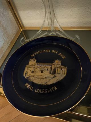 PLATO DE PORCELANA "SANTILLANA DEL MAR"