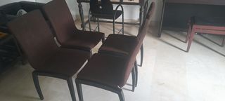 4 Sillas tapizadas