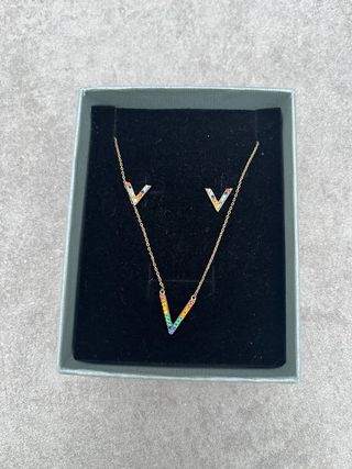 Gargantilla y pendientes