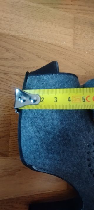 Zapatos de tacón grises peeptoes de BE Estado Puro