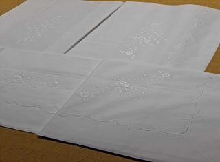 Sábanas, cama 150 cm. ancho x 200 cm. largo Encime