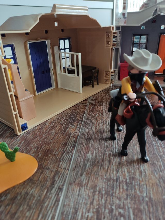 Playmobil Maletín del Oeste. Ref. 4398