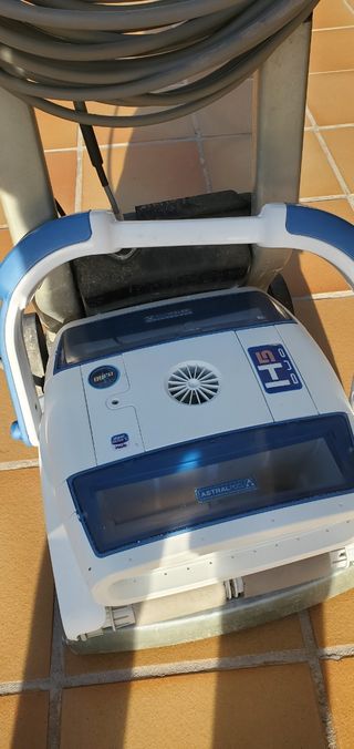 ROBOT LIMPIA PISCINAS ASTRALPOOL H5 Duo